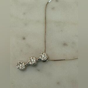 14K White Gold Necklace with Diamond Pendant, 18 inches